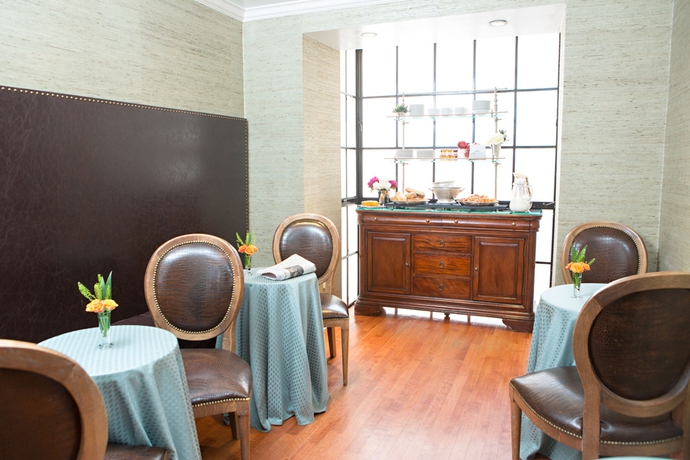 Imagen del bar/restaurante del Hotel voco The Franklin New York. Foto 7