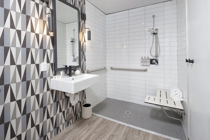 Imagen de la habitación del Hotel voco The Tuxon by IHG. Foto 5