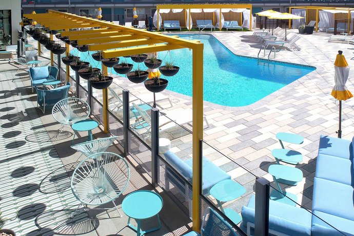 Imagen de los interiores del Hotel voco The Tuxon by IHG. Foto 17