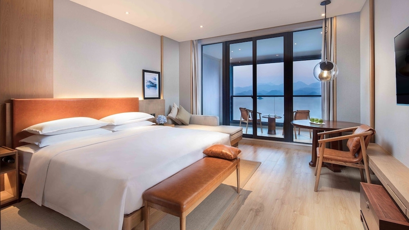 Imagen de la habitación del Hotel voco Thousand Island Lake, an IHG Hotel. Foto 3