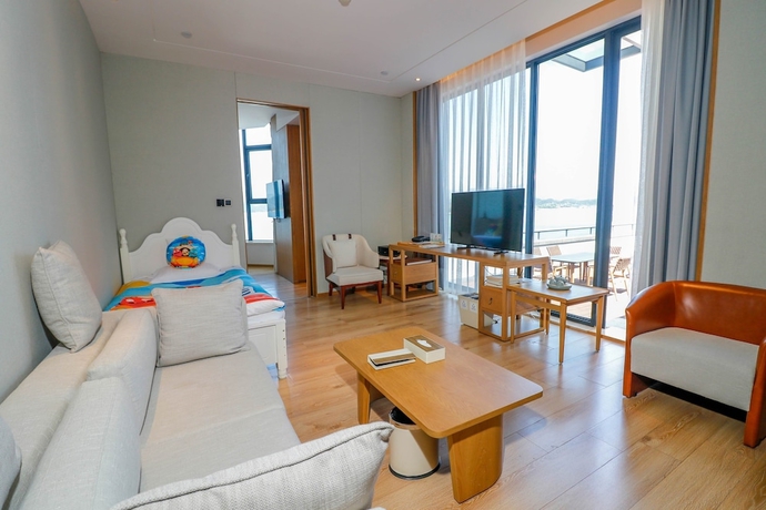 Imagen de la habitación del Hotel voco Thousand Island Lake, an IHG Hotel. Foto 7