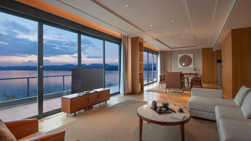 Imagen de la habitación del Hotel voco Thousand Island Lake, an IHG Hotel. Foto 9