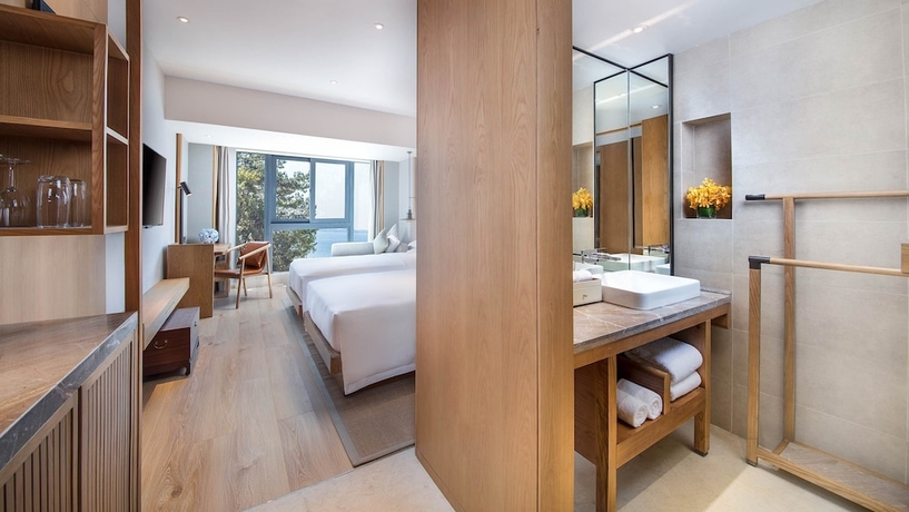 Imagen de la habitación del Hotel voco Thousand Island Lake, an IHG Hotel. Foto 12