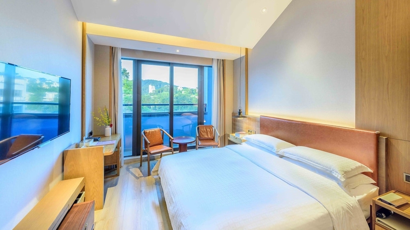 Imagen de la habitación del Hotel voco Thousand Island Lake, an IHG Hotel. Foto 16