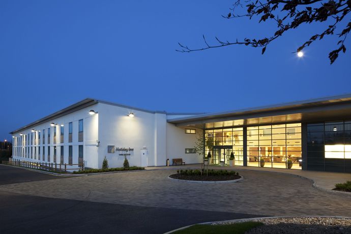 Imagen de los exteriores del Hotel voco Winchester & Spa by IHG. Foto 10