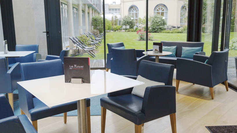 Imagen del bar/restaurante del Hotel voco le Touquet by IHG. Foto 3
