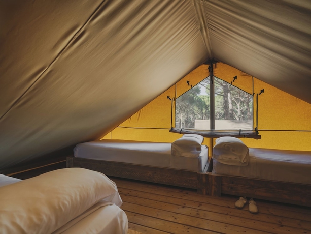 Imagen de la habitación del Hotel wecamp l\'Escala Punta Mil&agrave;. Foto 8