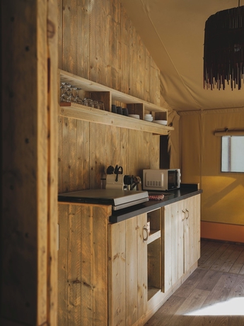 Imagen de la habitación del Hotel wecamp l\'Escala Punta Mil&agrave;. Foto 12