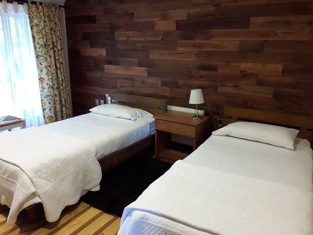 Imagen de la habitación del Hotel y Caba&ntilde;as El Parque. Foto 6