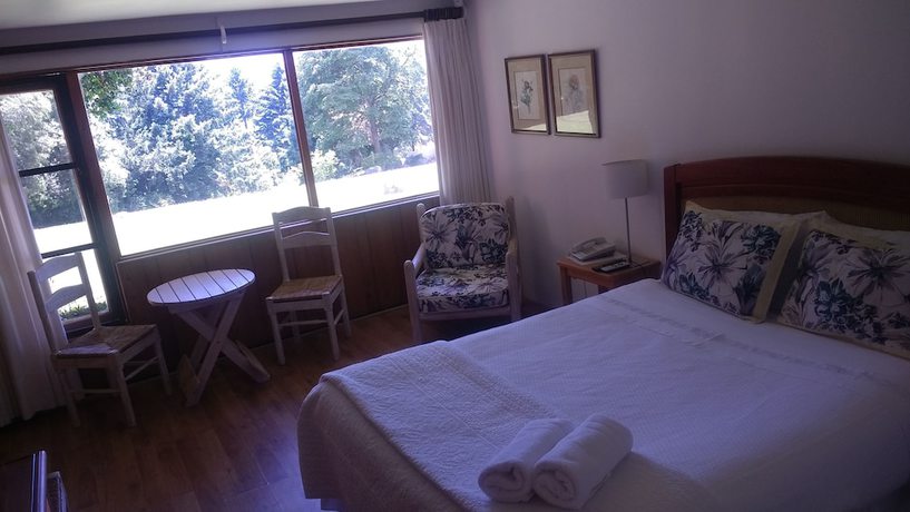 Imagen de la habitación del Hotel y Caba&ntilde;as El Parque. Foto 15