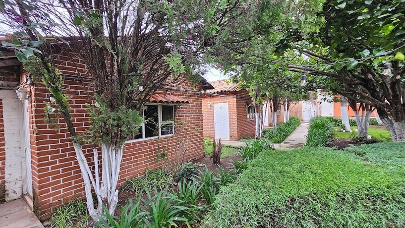 Imagen de la habitación del Hotel y Caba&ntilde;as Manolo. Foto 4