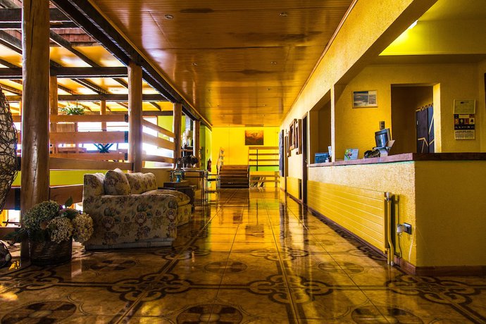 Imagen de los interiores del Hotel y Caba&ntilde;as Puerto Pilar. Foto 20