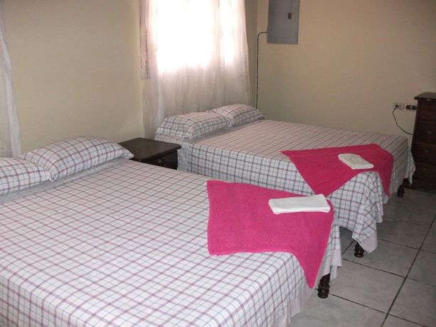 Imagen de la habitación del Hotel y Hostal Yaxkin Copan. Foto 16