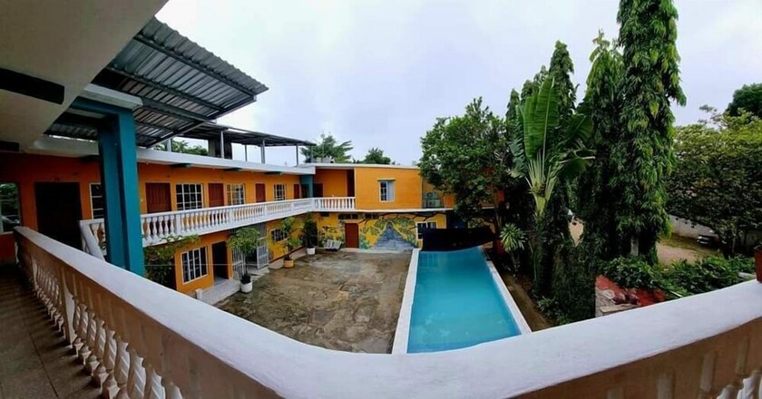 Imagen general del Hotel y Restaurante Casa Jardines. Foto 9