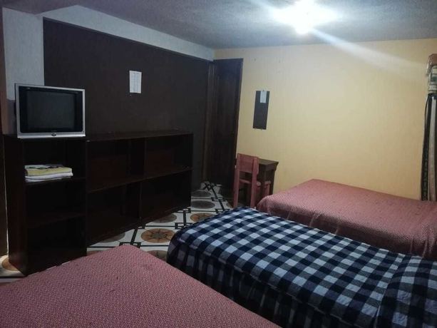 Imagen de la habitación del Hotel y Restaurante Dubai. Foto 12