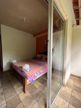 Imagen de la habitación del Hotel y Restaurante Mama Ines. Foto 3