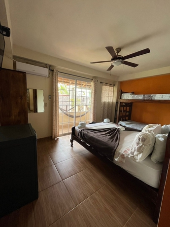 Imagen de la habitación del Hotel y Restaurante Mama Ines. Foto 11