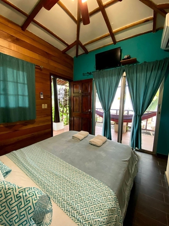 Imagen de la habitación del Hotel y Restaurante Mama Ines. Foto 12