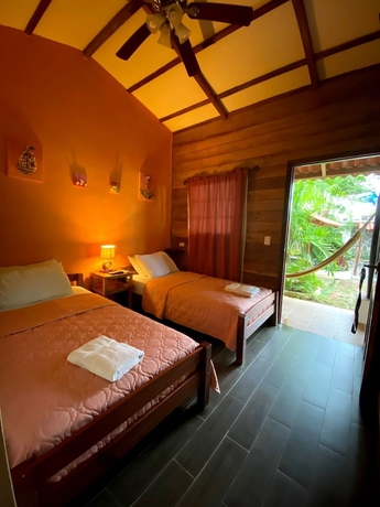 Imagen de la habitación del Hotel y Restaurante Mama Ines. Foto 14