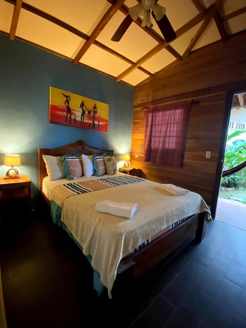 Imagen de la habitación del Hotel y Restaurante Mama Ines. Foto 16