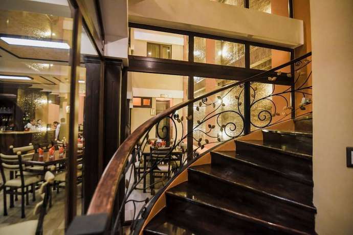 Imagen de los interiores del Hotel y Restaurante Manhattan. Foto 11