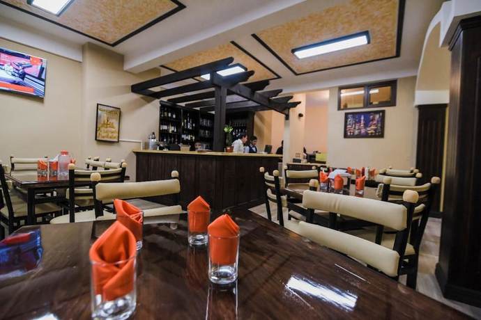 Imagen del bar/restaurante del Hotel y Restaurante Manhattan. Foto 4