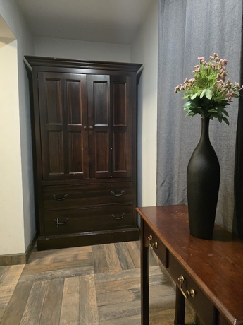 Imagen de los interiores del Hotel y Suites Panda. Foto 9