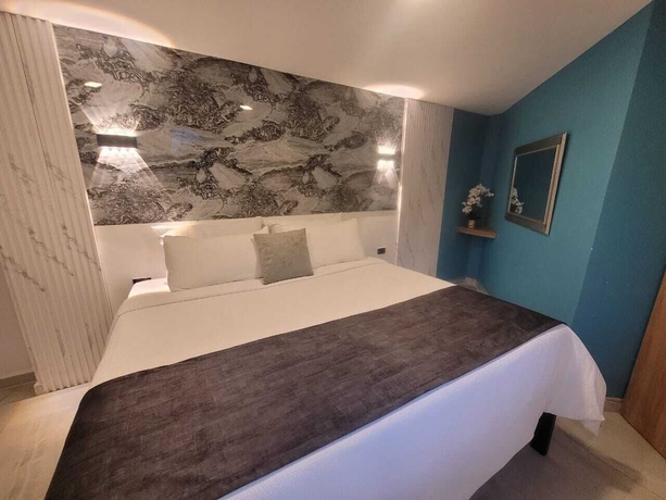 Imagen de la habitación del Hotel y Termales Castillo del Lago. Foto 4