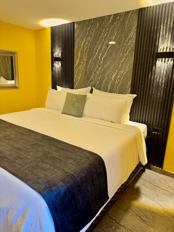 Imagen de la habitación del Hotel y Termales Castillo del Lago. Foto 8