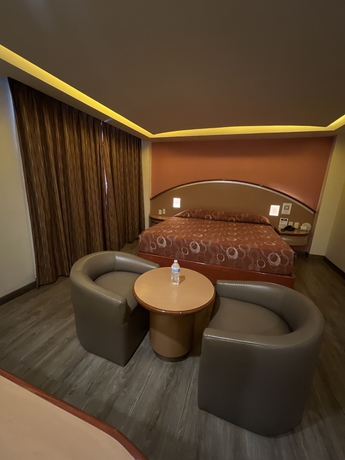 Imagen de la habitación del Hotel y Villas Gran Via. Foto 6