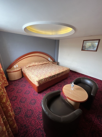 Imagen de la habitación del Hotel y Villas Gran Via. Foto 8