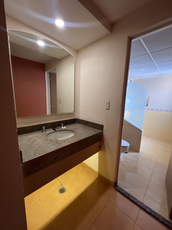 Imagen de la habitación del Hotel y Villas Gran Via. Foto 12