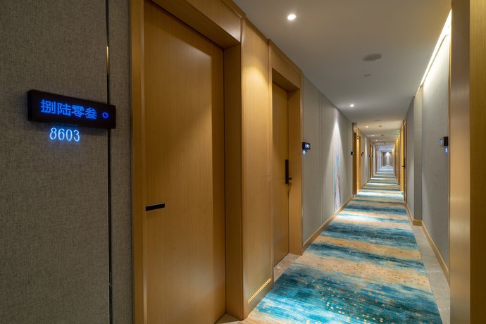 Imagen de los interiores del Hotel y&igrave; wū sh&igrave; b&oacute; y&igrave; měi jū hotel. Foto 16