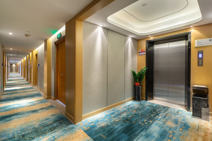 Imagen de los interiores del Hotel y&igrave; wū sh&igrave; b&oacute; y&igrave; měi jū hotel. Foto 20