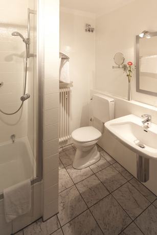 Imagen de la habitación del Hotel zum Hirsch. Foto 6