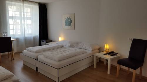 Imagen de la habitación del Hotel zum Spalenbrunnen, Basilea. Foto 16