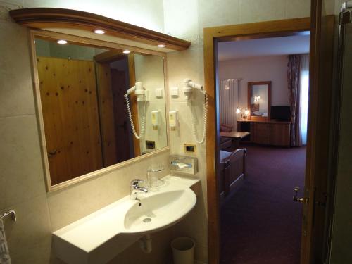 Imagen de la habitación del Hotel zum Wolf. Foto 8