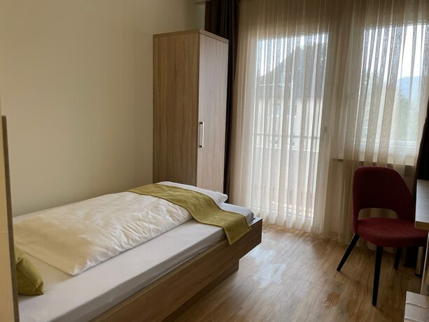 Imagen de la habitación del Hotel zur Fl&uuml;h. Foto 20
