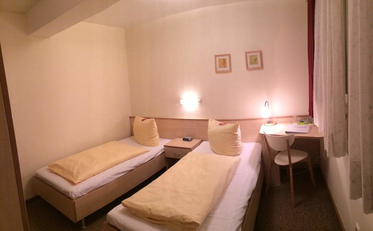 Imagen de la habitación del Hotel zur Heidebluete. Foto 15