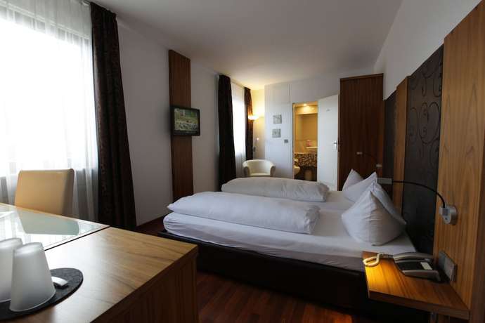 Imagen de la habitación del Hotel zur Pfalz. Foto 16