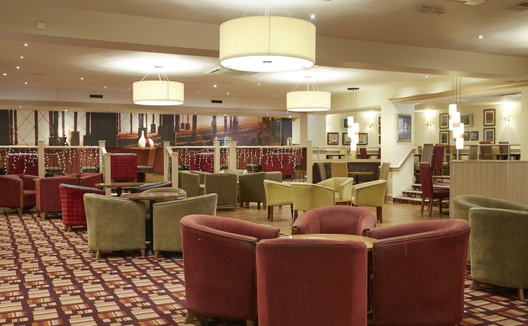 Imagen del bar/restaurante del Lodge Farmhouse Innlodge By Greene King Inns. Foto 2