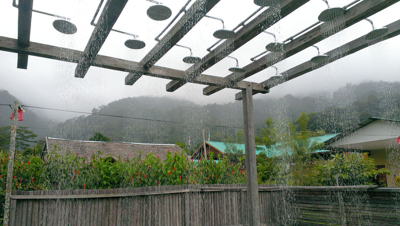 Imagen de los exteriores del Lodge Kinabalu Poring Vacation. Foto 7