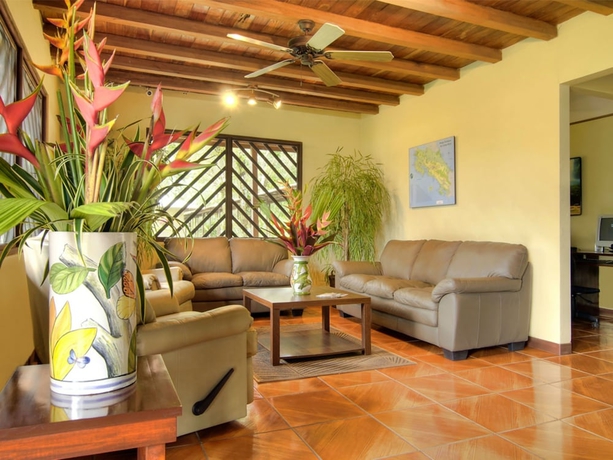 Imagen de los interiores del Lodge Manatus Hotel. Foto 13