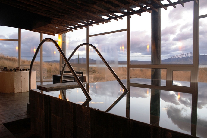 Imagen de la piscina del Lodge Remota. Foto 10