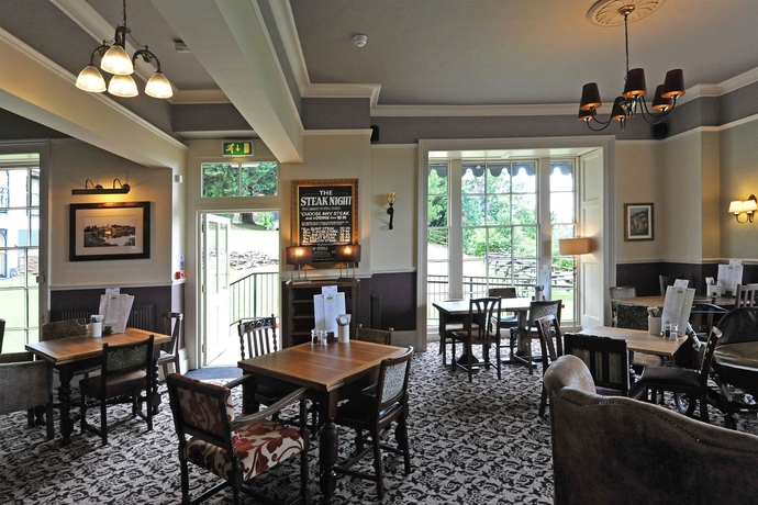 Imagen del bar/restaurante del Lodge Royal Hotel Ross On Wye By Greene King Inns. Foto 3