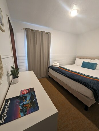 Imagen de la habitación del Lodge Three Pines Cabins. Foto 18