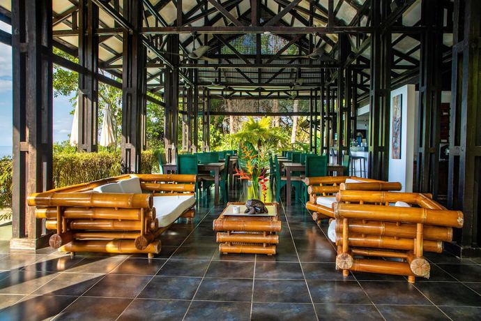 Imagen de los interiores del Lodge Tiki Villas Rainforest. Foto 11