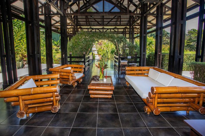 Imagen de los interiores del Lodge Tiki Villas Rainforest. Foto 16