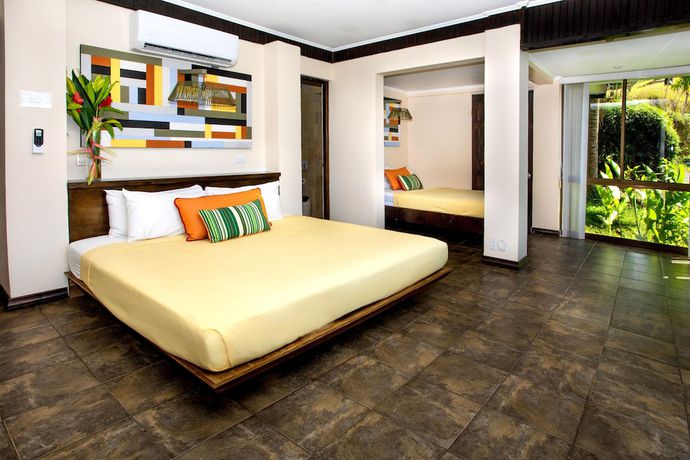 Imagen de la habitación del Lodge Tiki Villas Rainforest. Foto 6