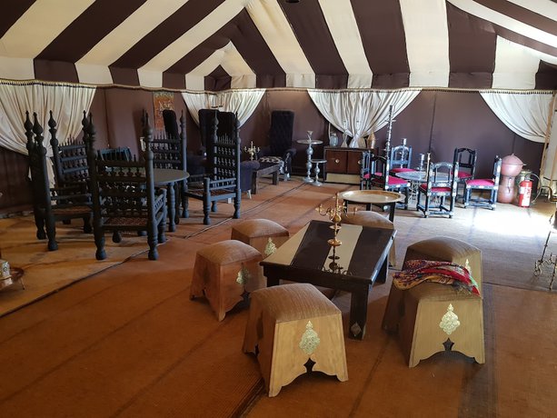 Imagen de los interiores del Lodge Yes We Camps. Foto 15